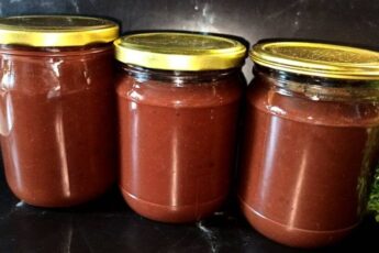 Шоколадна паста з яблук