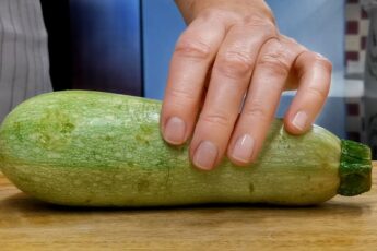 Три найкращі рецепти страв з кабачків