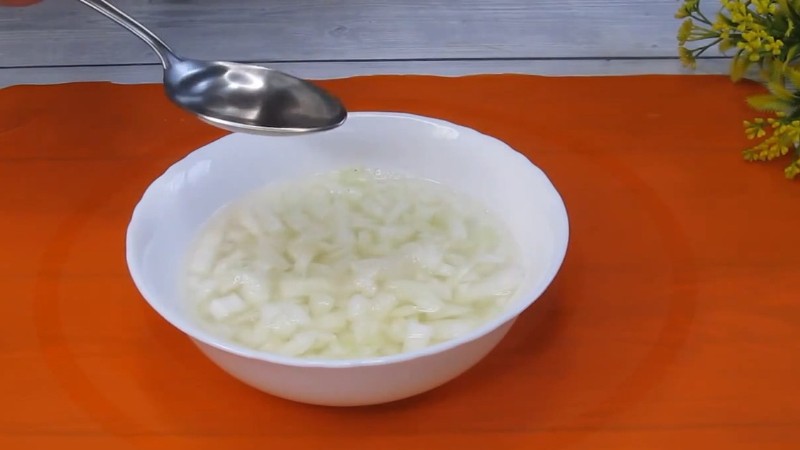 Маринована цибуля