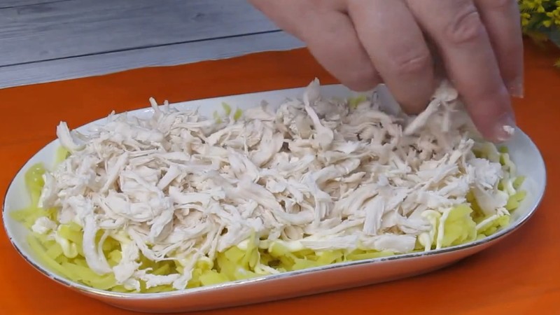 Любимо цей салат і все. Може за те, що все просто і ніжно, і смачно