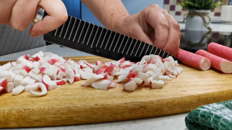 Цей салат готую у будь-який сезон хоч на святковий стіл, хоч на вечерю