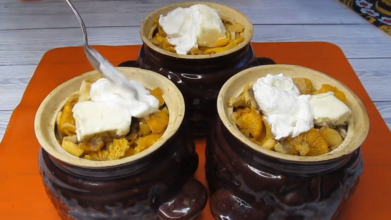 Поєднання в цій страві найкраще з найкращих. М'ясо, картопля і гриби