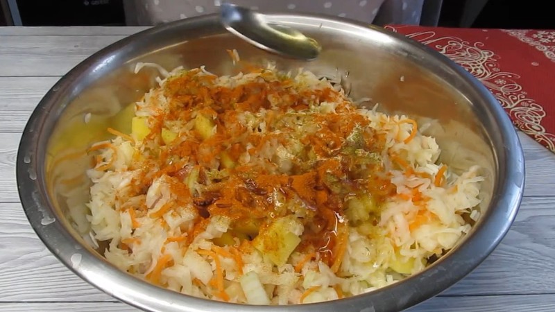 Приготування вечері в рукаві. Нарізала, додала спецій і в духовку