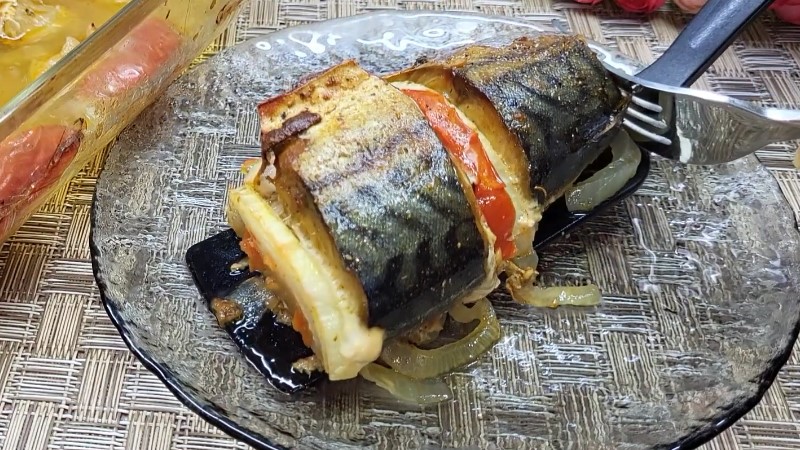 Підсіли на скумбрію за цим рецептом. Супер вечеря для всієї родини