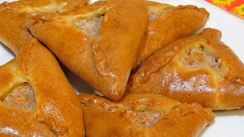 Приготування пиріжків з соковитою гарбузовою начинкою