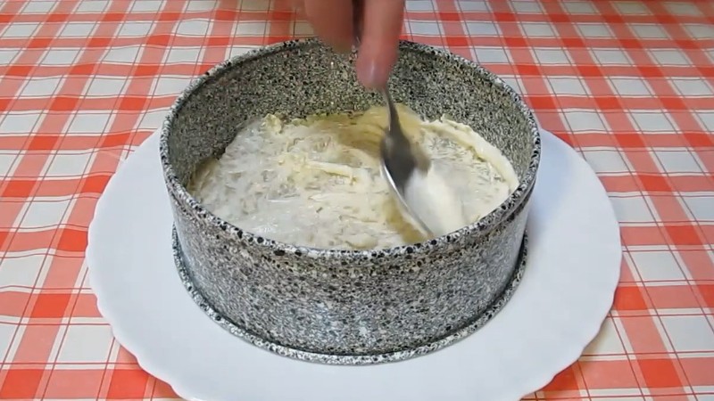 Салат з кальмарами на будь-яке свято. Елегантна закуска