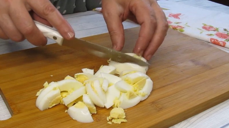 Один із улюблених салатів. Для будь-якого випадку підійде