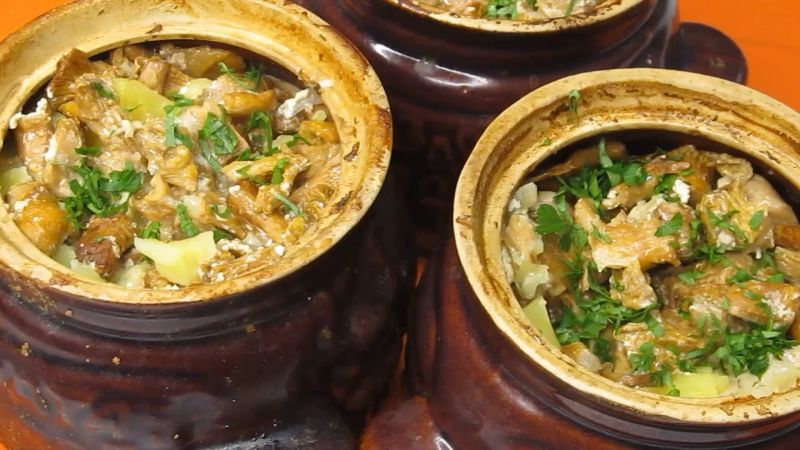 Приготування страви у горщиках