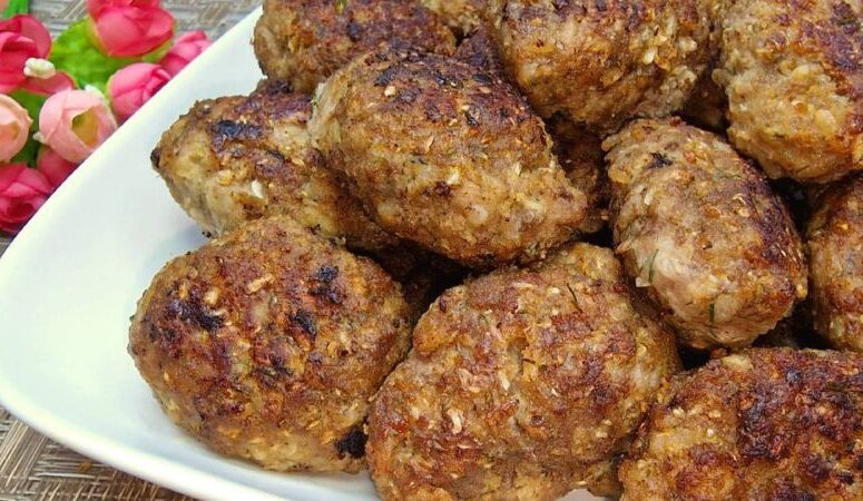 Соковиті та смачні домашні котлетки