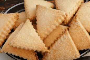 Приготування печива Наполеон