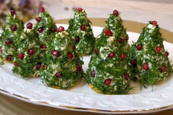 Закуска у формі ялинок