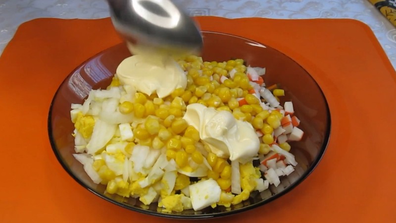 Незвичайний салат. Один із улюблених, поєднання ідеальне, смак приємний