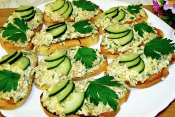 Бутерброди з намазкою з тунця