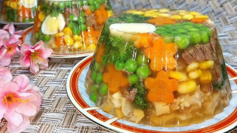 Гарний домашній холодець