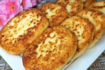 Приготування домашніх сирників