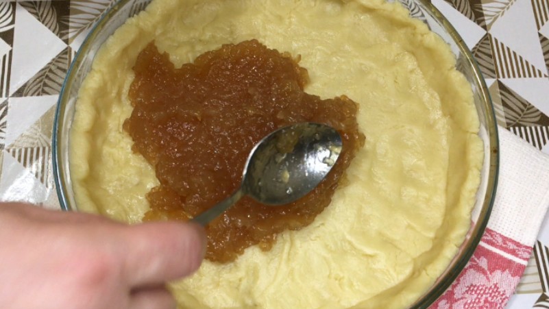 Якщо залишився майонез, приготуйте пісочний тертий пиріг