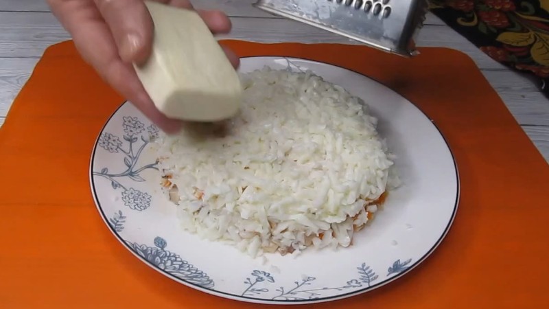 Реально смачний салат. Знайшла у старих папірцях із рецептами