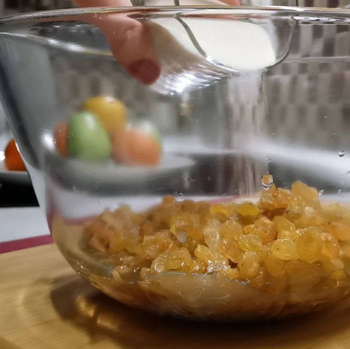 Печу цей яблучний пиріг у піст і не тільки. Рецепт без яєць, без вершкового масла та без молока