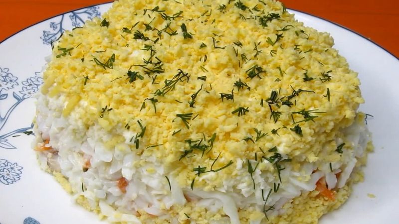 Реально смачний салат. Знайшла у старих папірцях із рецептами