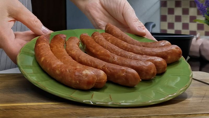 Швидкий плов із копченими ковбасками